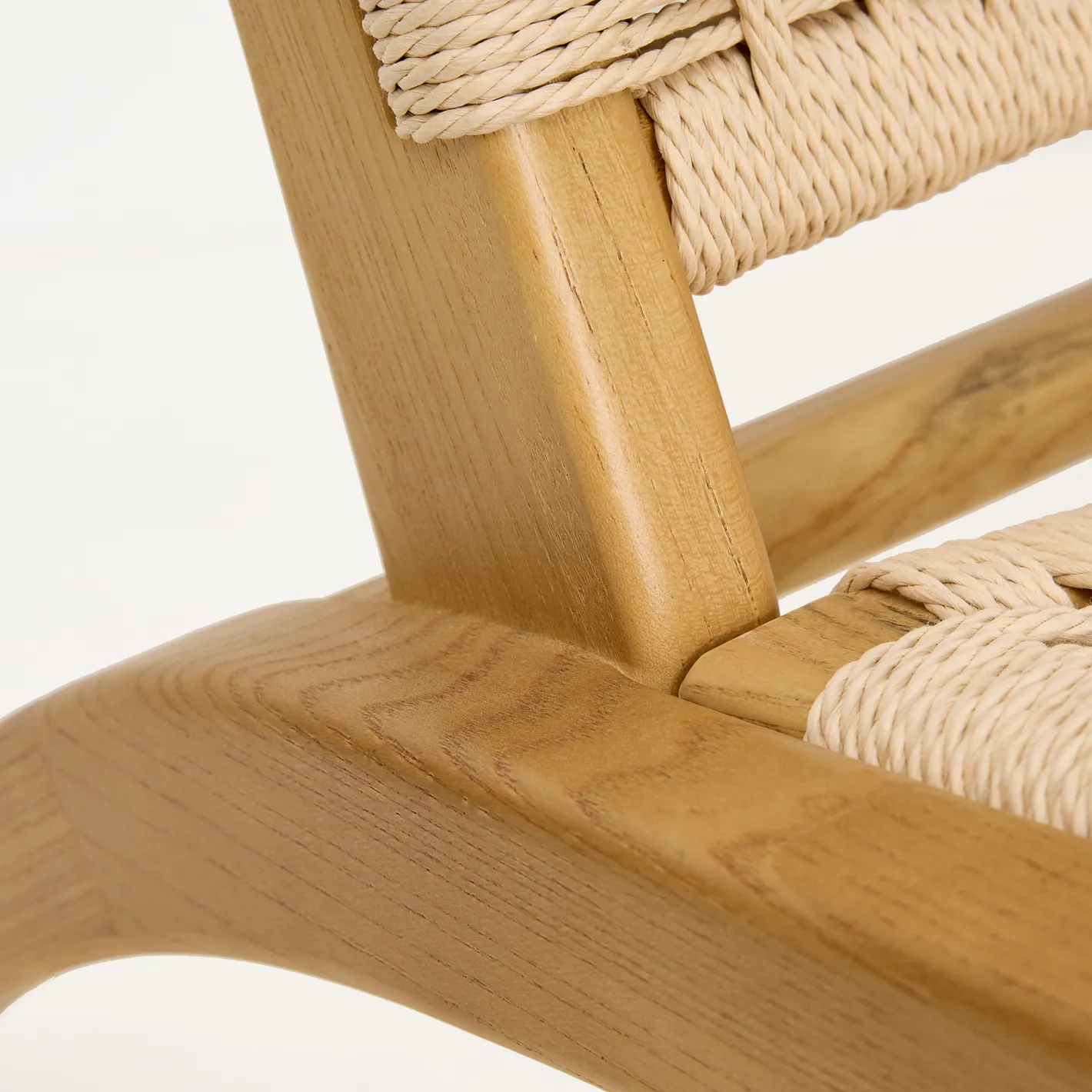 Butaca de madera de olmo y cuerda trenzada beige Alma 56x48x70cm Clau&Chloe^Casa Viva Sale