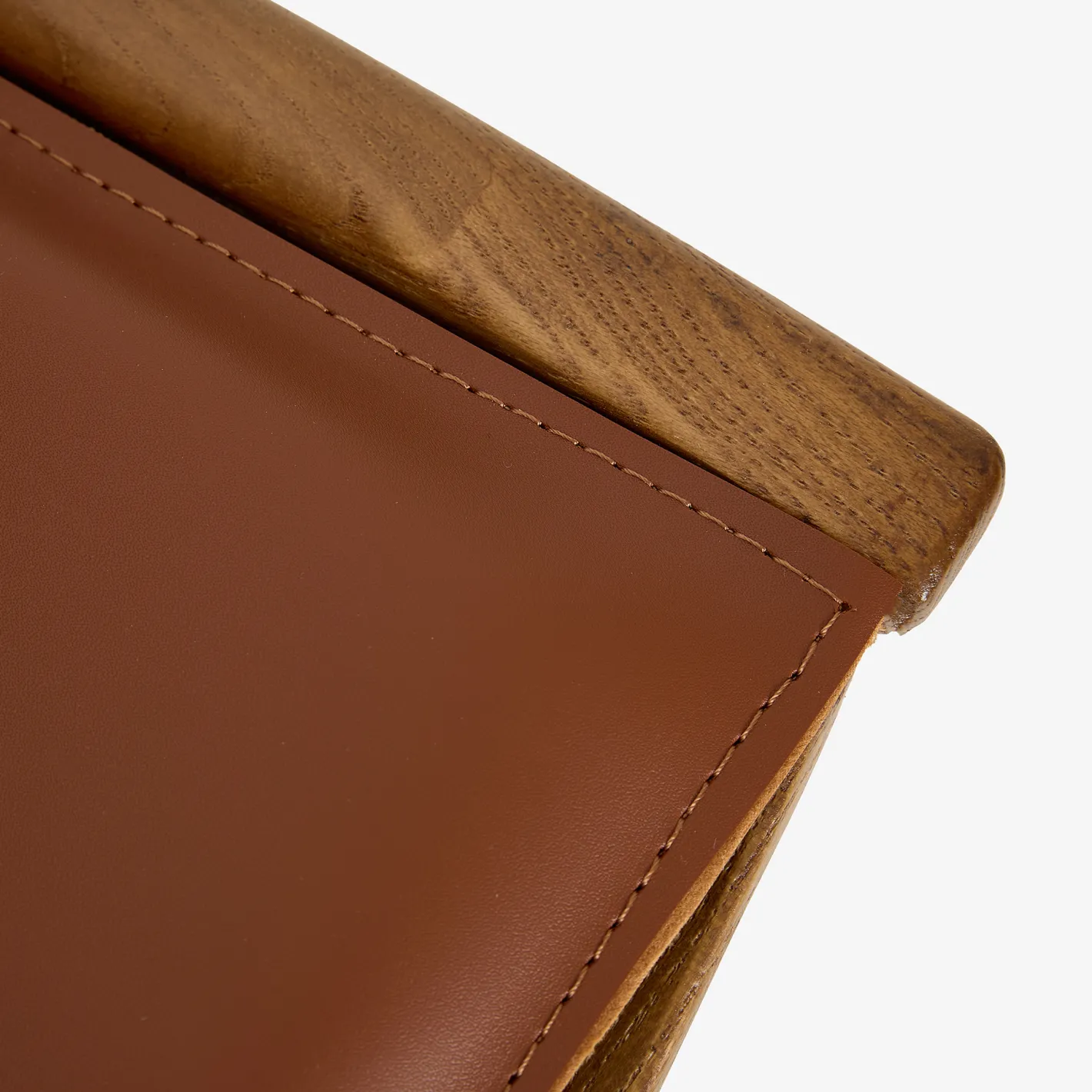 Butaca de madera olmo y cuero Brena 60x49x76cm Clau&Chloe^Casa Viva Outlet