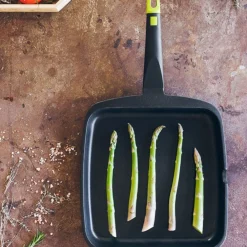 Grill liso de aluminio fundido antiadherente apto para inducción Foodie 28x31cm - BRA^Casa Viva Best