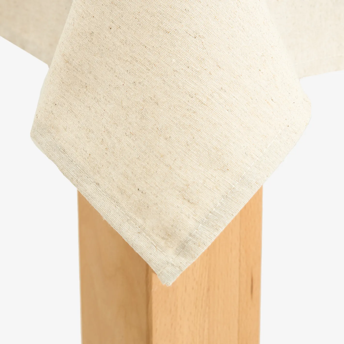 Mantel de lino beige Ador 140x140cm^Casa Viva Best