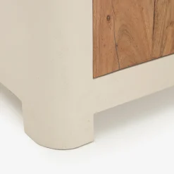 Mesita de noche de madera de acacia y microcemento Kurli 50x40x45cm Clau&Chloe^Casa Viva