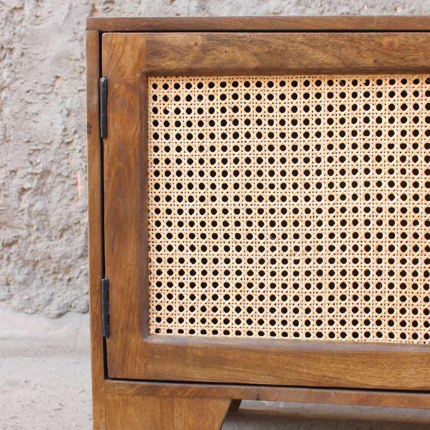 Mueble de televisión de madera de mango Merlín 175x45x57cm Clau&Chloe^Casa Viva Hot