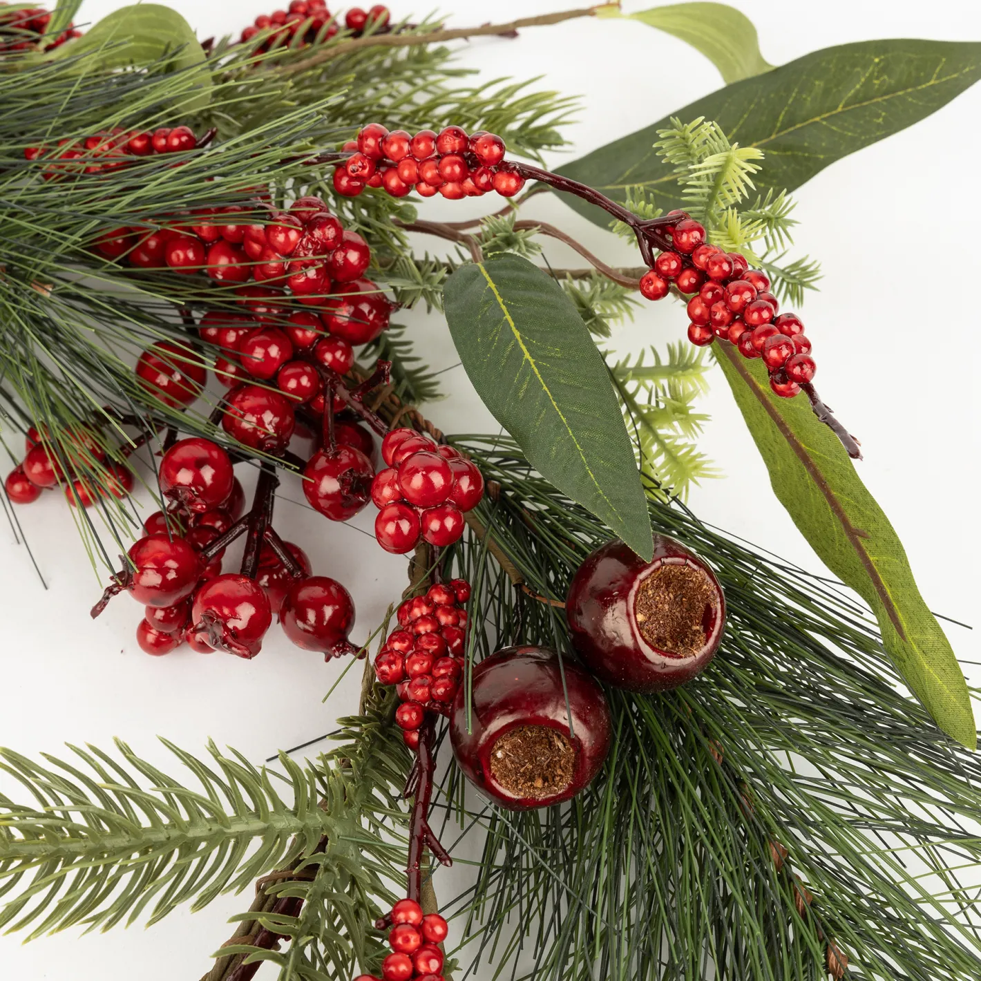 Rama decorativa pino bayas 120cm^Casa Viva Sale