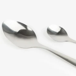 Set de 4 cubiertos de acero con estuche de neopreno^Casa Viva Best