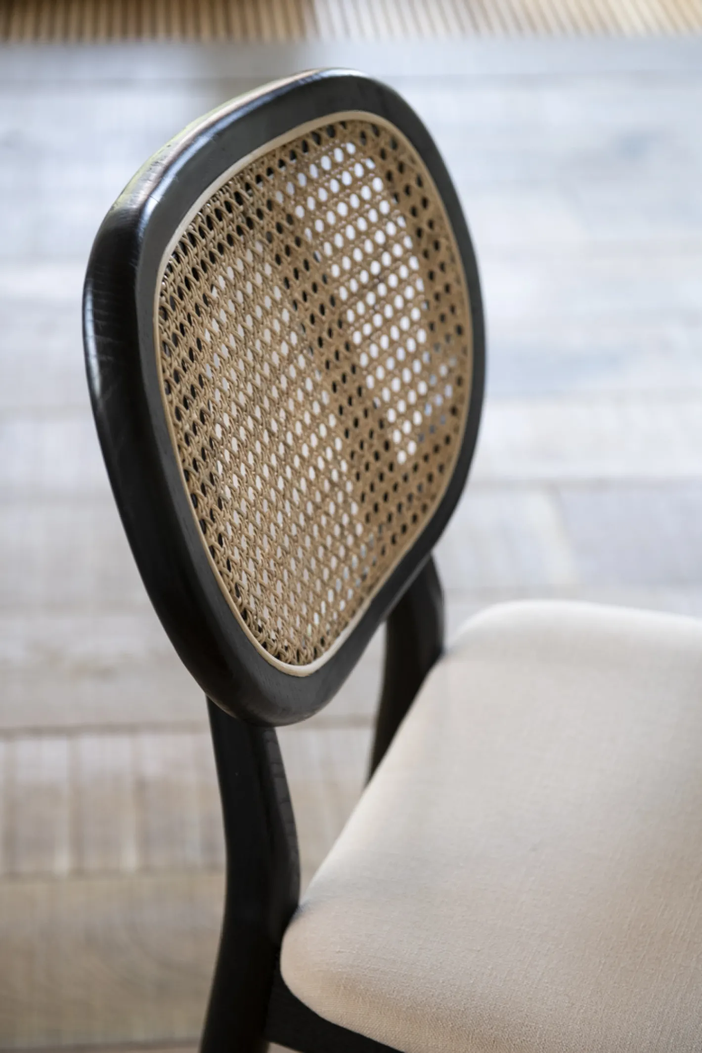 Silla de comedor de ratán y lino Cibran 46x42x85cm Clau&Chloe^Casa Viva