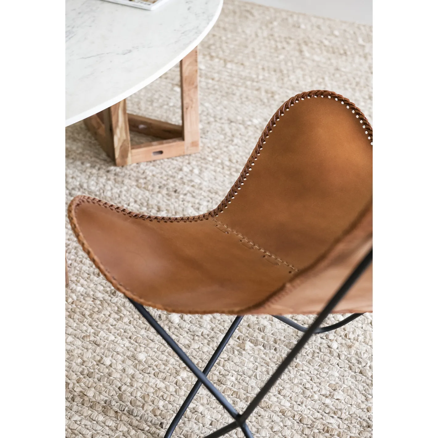 Silla mariposa de cuero marrón July 75x87x86cm^Casa Viva Discount