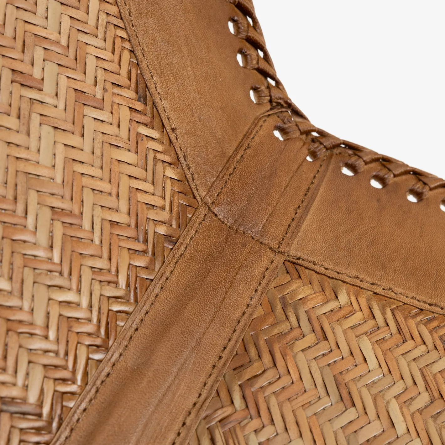 Silla mariposa de cuero y ratán marrón Katy 72x78x92cm^Casa Viva Sale