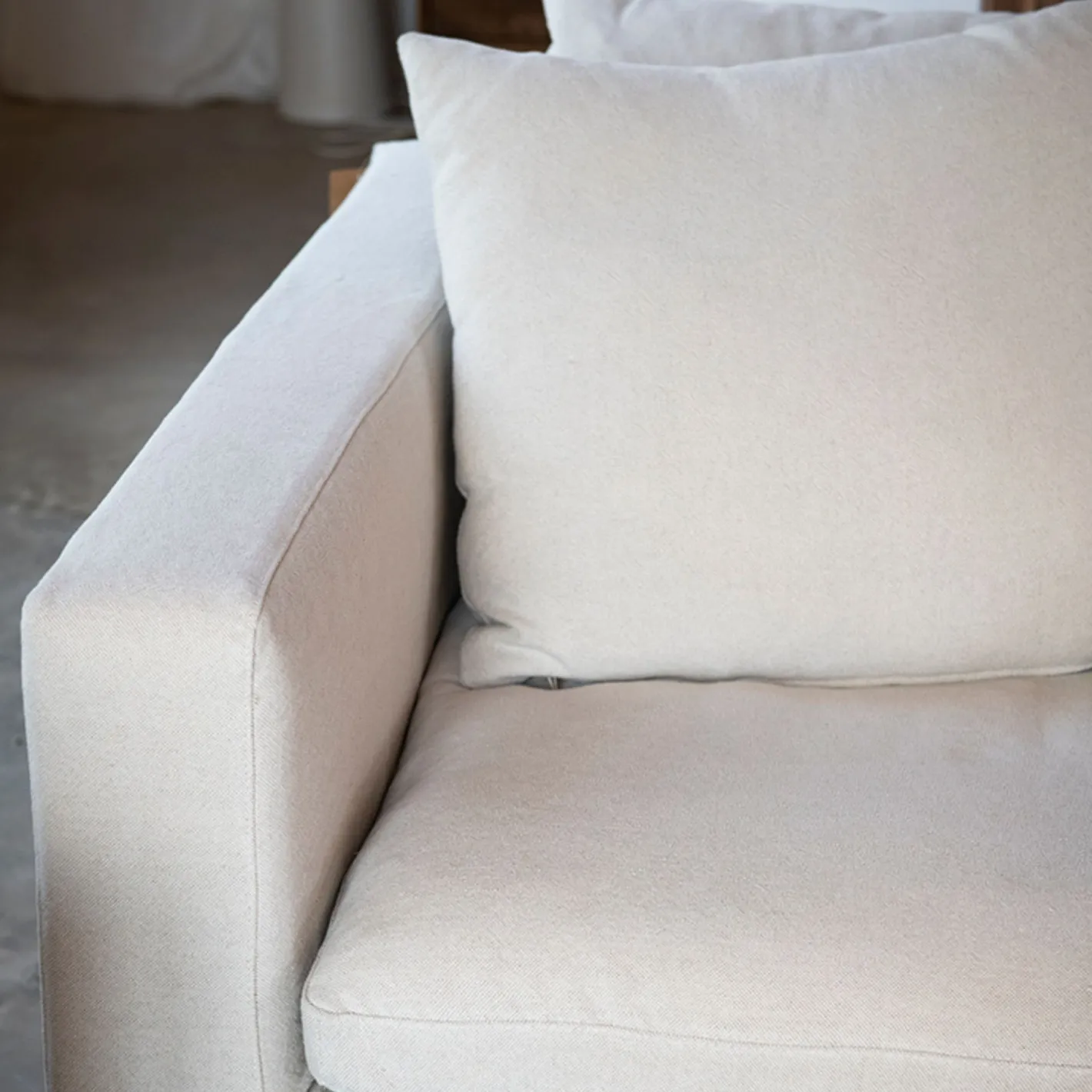 Sofá de 3 plazas de lino beige Aiden 220x110x80 Clau&Chloe^Casa Viva Sale