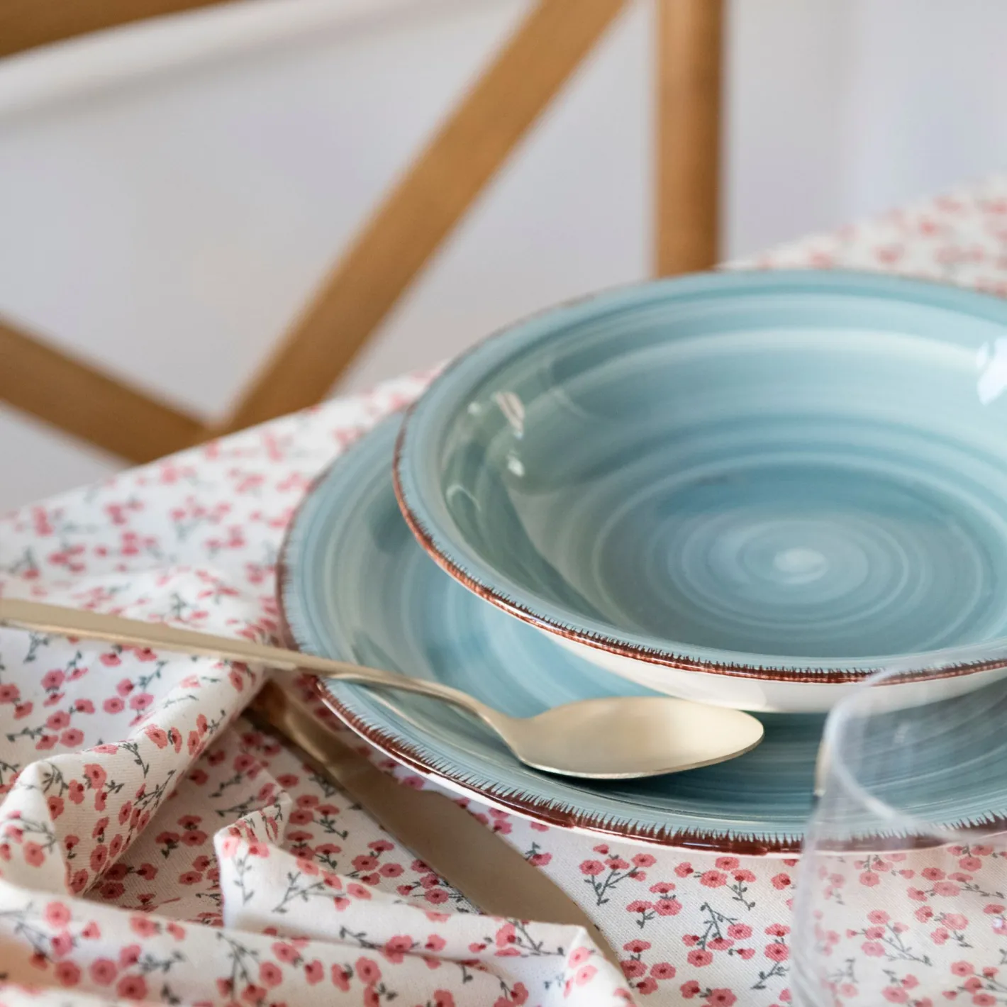 Vajilla de 18 piezas de gres azul claro Vita^Casa Viva Hot